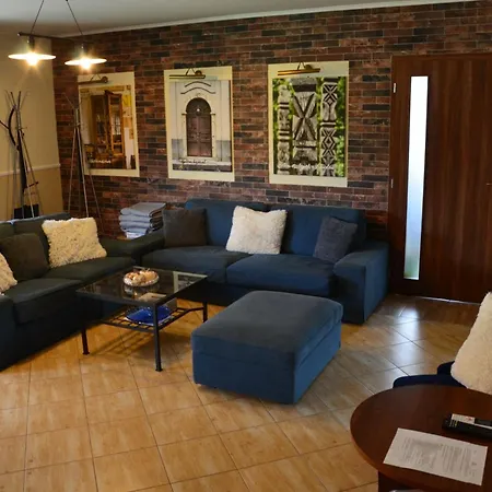 Kerekerdo Vendeghaz Guest house *